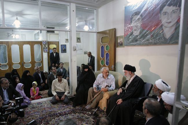 دیدار سه خانواده شهید قم