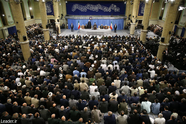 Ayatollah Khamenei receives Iranian officials, Muslim ambassadors and ordinary people