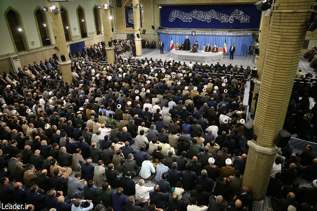 Ayatollah Khamenei receives Iranian officials, Muslim ambassadors and ordinary people