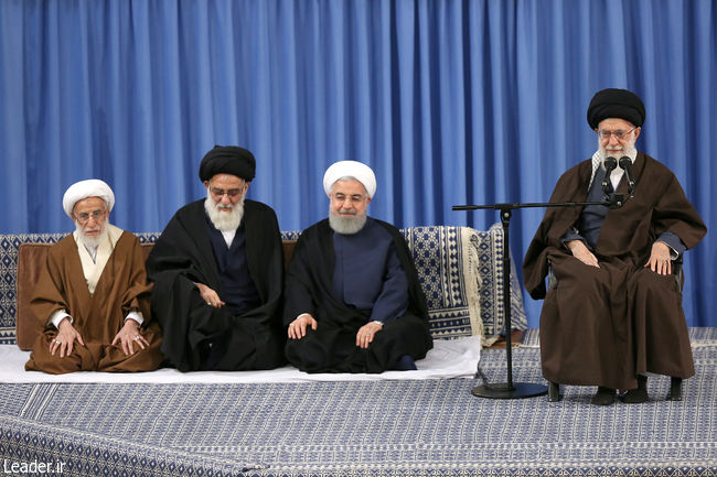 Ayatollah Khamenei receives Iranian officials, Muslim ambassadors and ordinary people