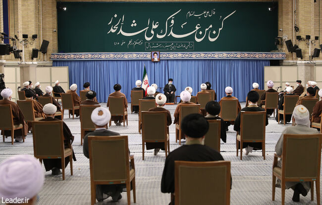 İslam İnkılabı Lideri Ayetullah Hamanei'nin, Bilgeler Meclisi Başkanı ve üyelerini kabul etmesi