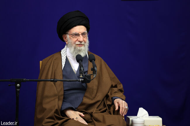 دیدار دست‌اندرکاران کنگره بین‌المللی میرزای نائینی