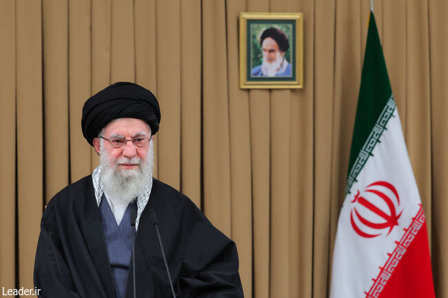 سخنرانی تلویزیونی خطاب به ملت ایران