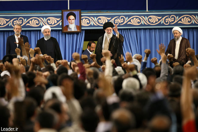 Ayatollah Khamenei meets with officials, the public and Muslim ambassadors