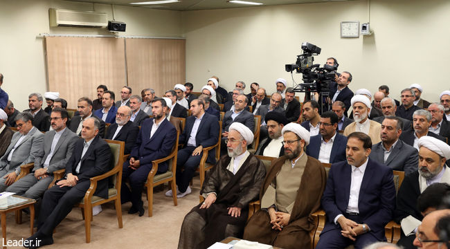 Ayatollah Khamenei meets with Iran’s Judiciary head and officials