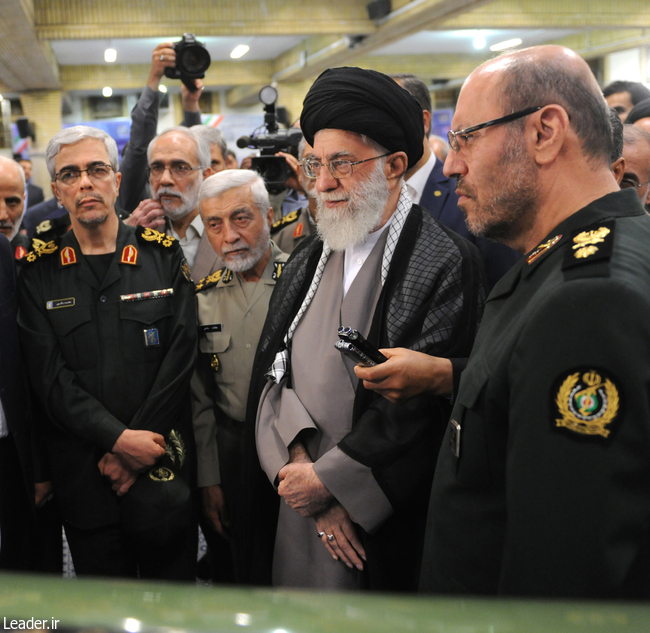 Ayatollah Khamenei visits the exhibition of Iran’s defensive achievements.