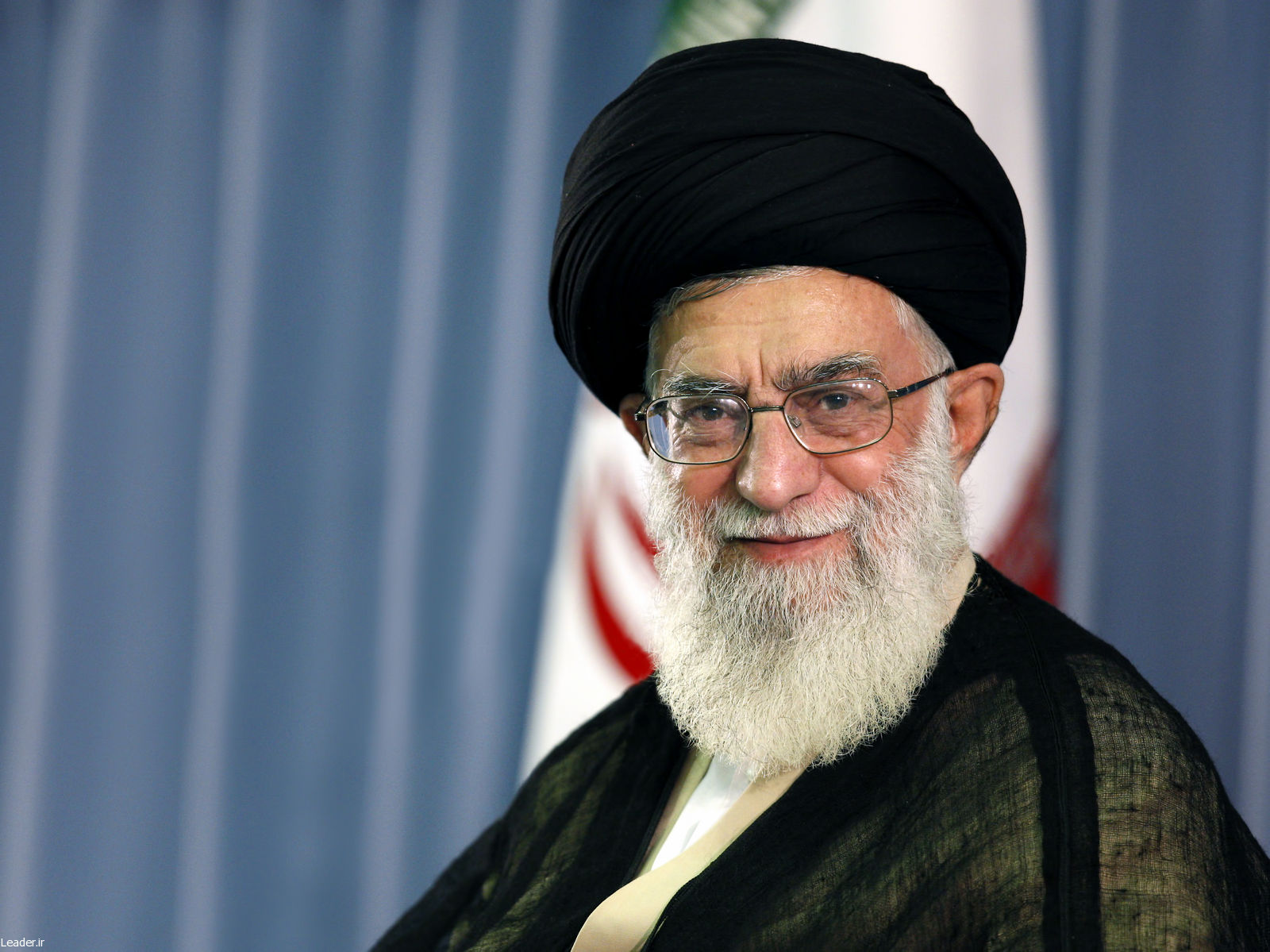 Ayatollah Khamenei thanks Iranian nation for high election turnout
