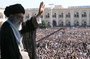رہبر معظم کا امام خمینی (رہ) کی بیسویں بر سی کے موقع پر امام خمینی کے حرم میں عوام سے خطاب