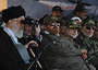 Les officiers et les étudiants de l’Ecole des Sciences maritimes Imam Khomeiny ont effectué en présence du Commandant en chef interarmesdes exercices maritimes