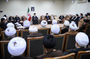 الإمام الخامنئي يلتقي أعضاء مجلس خبراء القيادة بعد مؤتمرهم السابع عشر